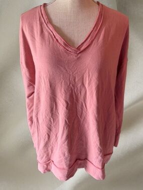 Soft Surroundings Relaxed V-Neck Sweatshirt in Soft Pink